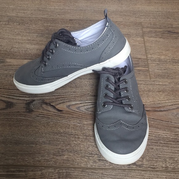Gymboree Other - EUC Gymboree Sz 1 Wingtip Casual Shoes